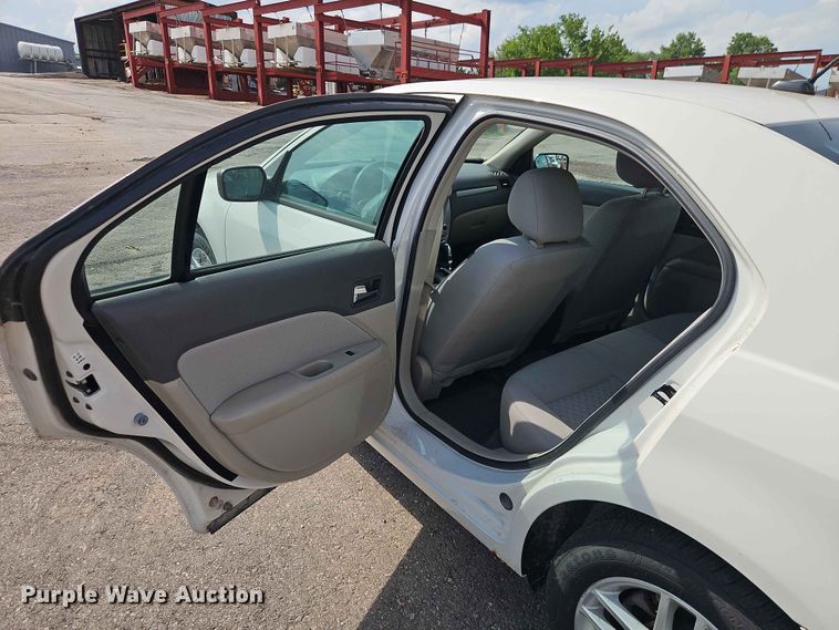 image for item EO7469 2011 Ford Fusion 