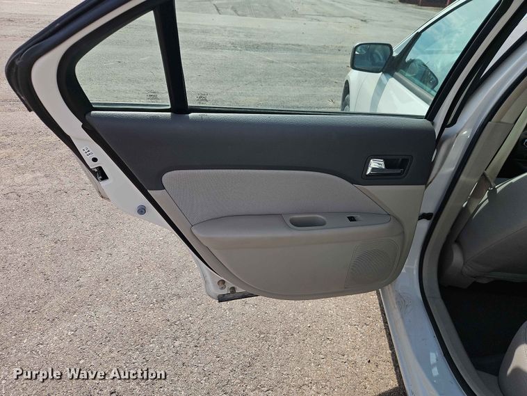 image for item EO7469 2011 Ford Fusion 