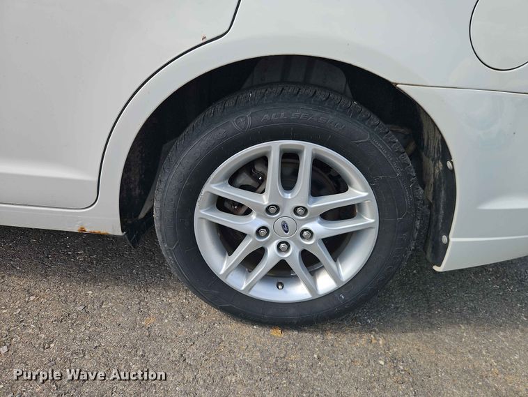 image for item EO7469 2011 Ford Fusion 