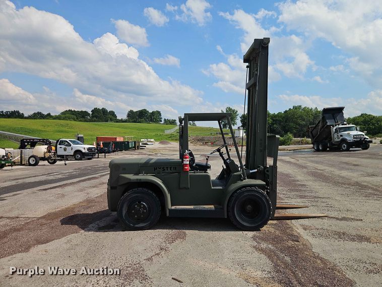 image for item EO7470 1983 Hyster H150F forklift