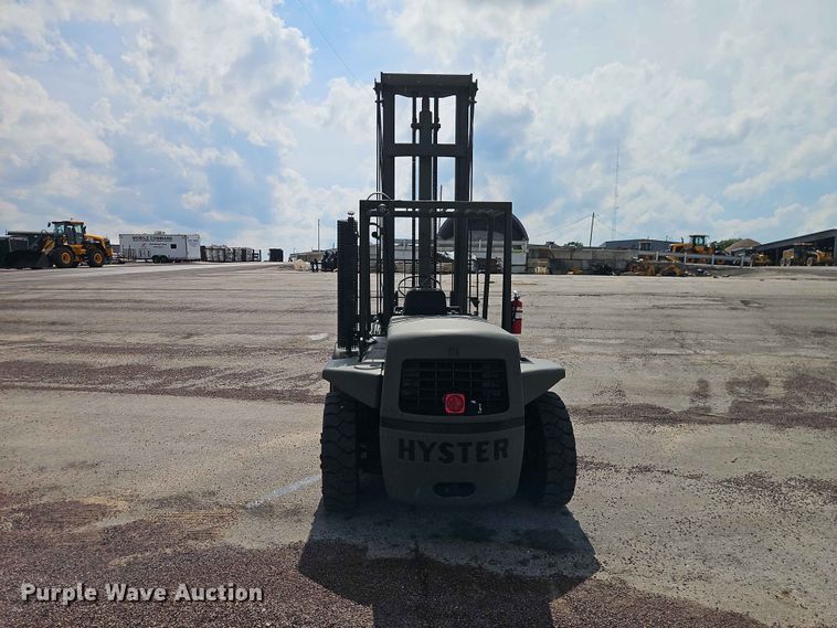 image for item EO7470 1983 Hyster H150F forklift