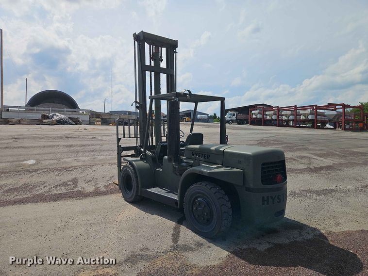 image for item EO7470 1983 Hyster H150F forklift