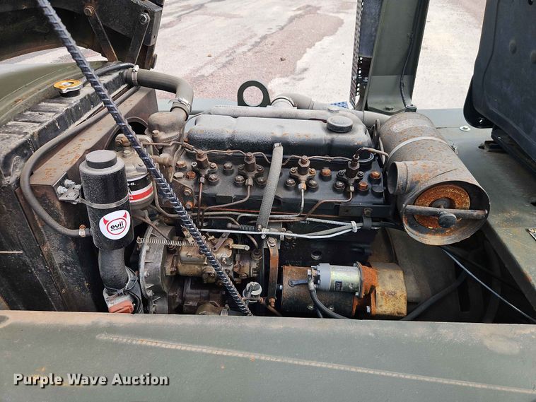 image for item EO7470 1983 Hyster H150F forklift
