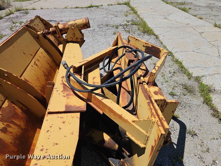 image for item EO8500 Henke 12' plow 