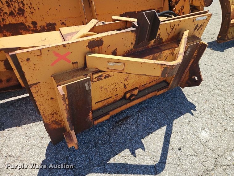 image for item EO8501 Henke 12' plow 