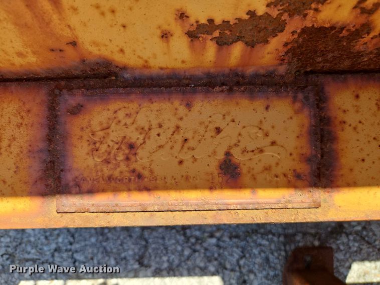 image for item EO8501 Henke 12' plow 