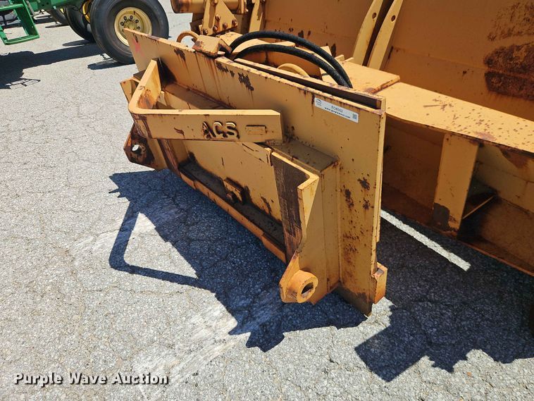 image for item EO8502 Henke 12' plow