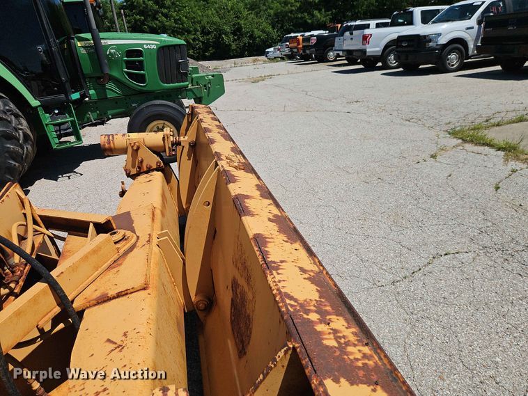 image for item EO8502 Henke 12' plow