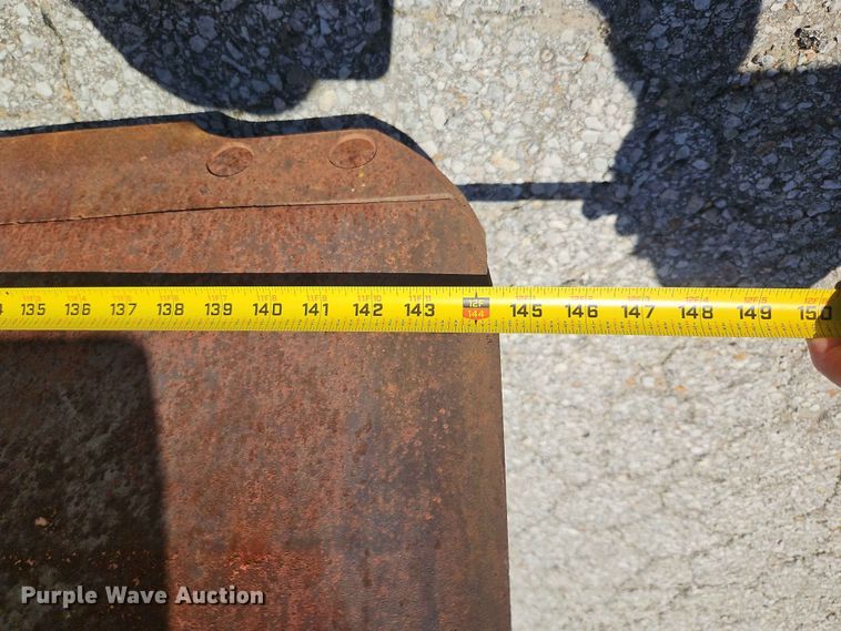image for item EO8502 Henke 12' plow