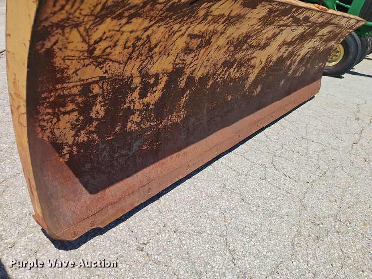image for item EO8502 Henke 12' plow