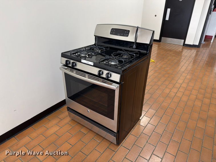 image for item EQ8022 General Electric JGBS6OREF1SS oven