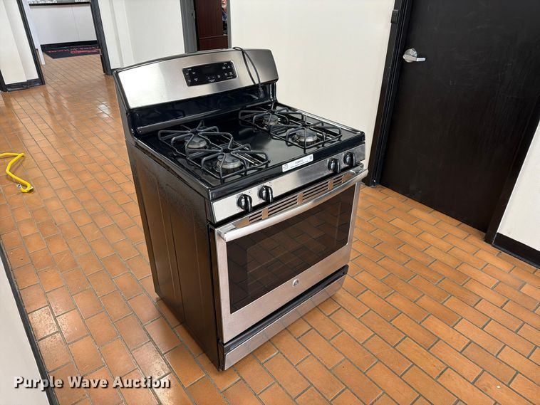 image for item EQ8022 General Electric JGBS6OREF1SS oven