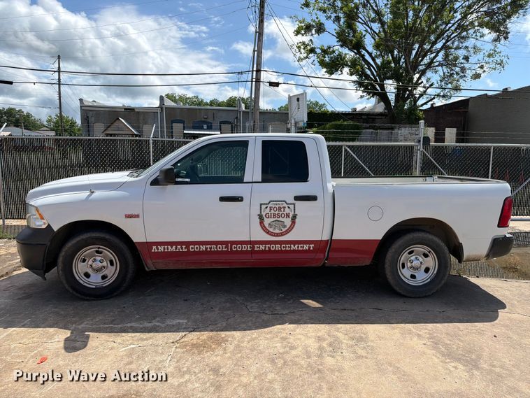 image for item EQ8023 2018 RAM 1500 Ext. Cab pickup truck