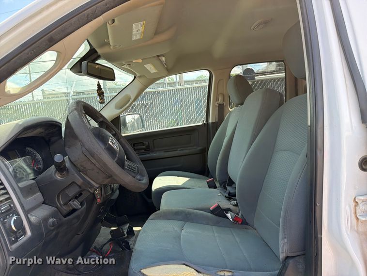 image for item EQ8023 2018 RAM 1500 Ext. Cab pickup truck