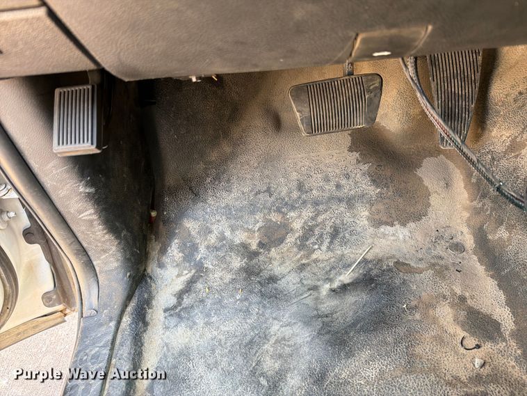 image for item EQ8023 2018 RAM 1500 Ext. Cab pickup truck