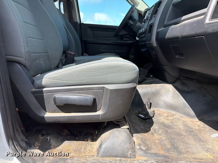 image for item EQ8023 2018 RAM 1500 Ext. Cab pickup truck