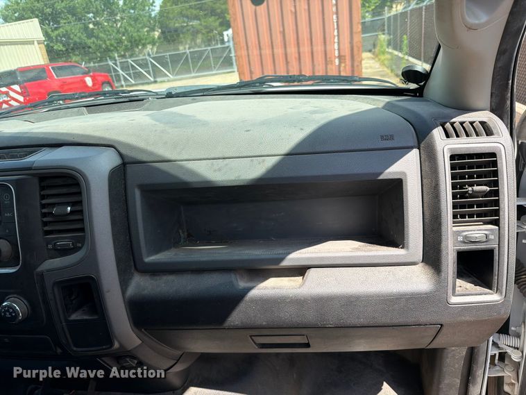 image for item EQ8023 2018 RAM 1500 Ext. Cab pickup truck