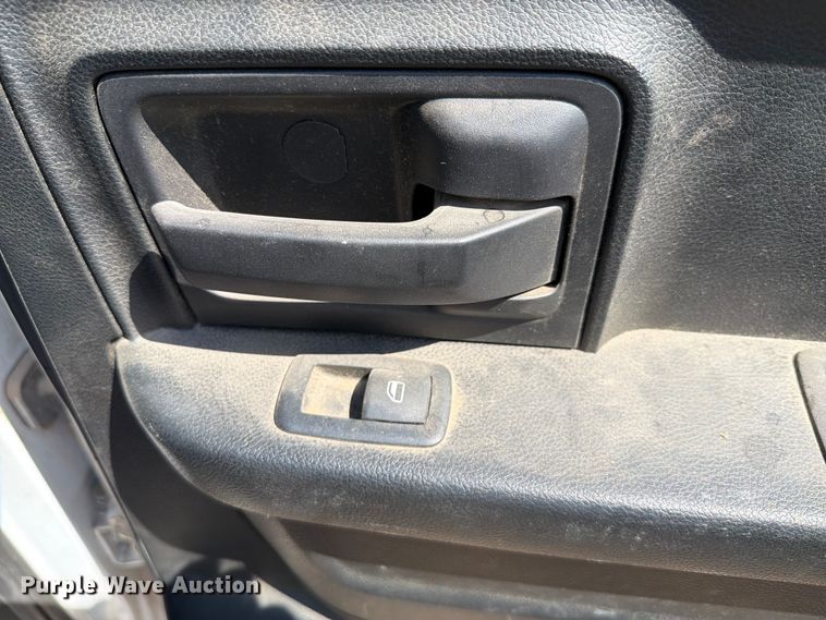 image for item EQ8023 2018 RAM 1500 Ext. Cab pickup truck