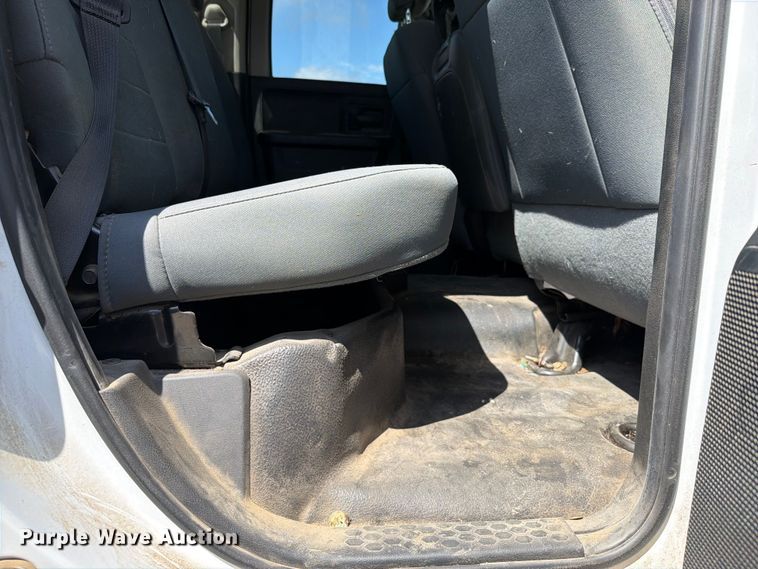 image for item EQ8023 2018 RAM 1500 Ext. Cab pickup truck