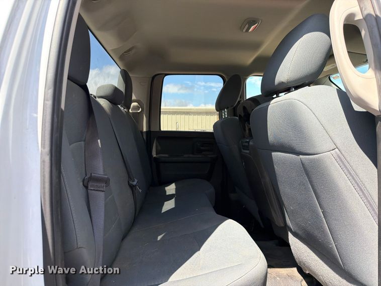 image for item EQ8023 2018 RAM 1500 Ext. Cab pickup truck