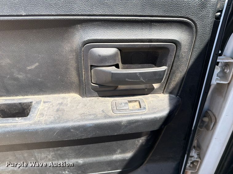 image for item EQ8023 2018 RAM 1500 Ext. Cab pickup truck