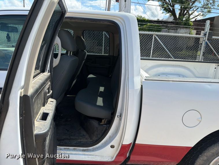 image for item EQ8023 2018 RAM 1500 Ext. Cab pickup truck