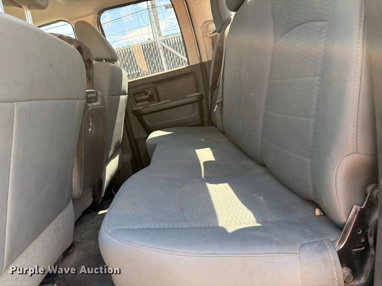 image for item EQ8023 2018 RAM 1500 Ext. Cab pickup truck