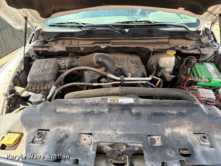 image for item EQ8023 2018 RAM 1500 Ext. Cab pickup truck