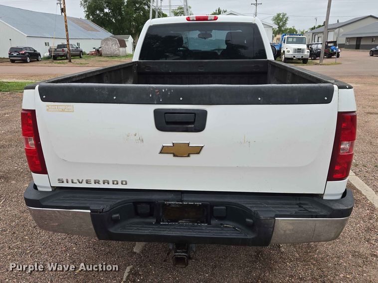 image for item ER1622 2009 Chevrolet Silverado 2500HD Ext. Cab pickup truck
