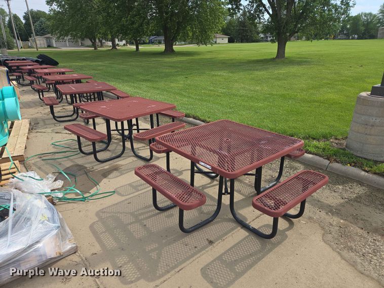 image for item ER1667 (8) metal picnic tables