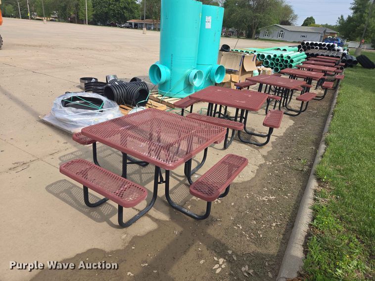 image for item ER1667 (8) metal picnic tables