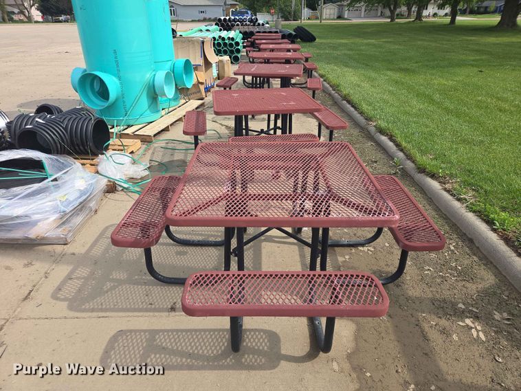 image for item ER1667 (8) metal picnic tables