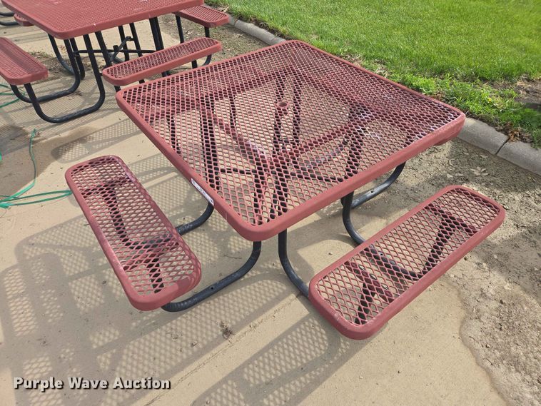 image for item ER1667 (8) metal picnic tables
