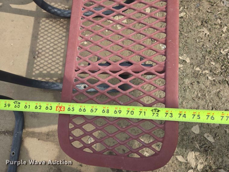 image for item ER1667 (8) metal picnic tables