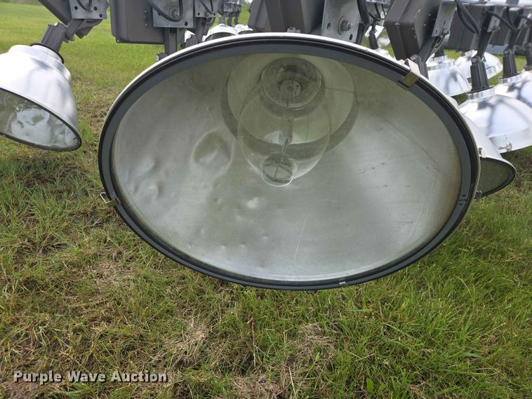 image for item ER1668 (4) stadium light poles