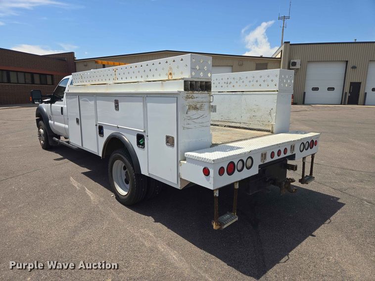 image for item ER1670 2015 Ford F550 Super Duty Ext. Cab utility / service truck