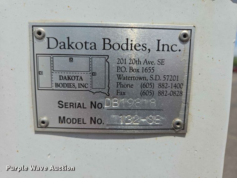 image for item ER1670 2015 Ford F550 Super Duty Ext. Cab utility / service truck
