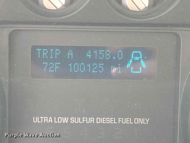 image for item ER1670 2015 Ford F550 Super Duty Ext. Cab utility / service truck