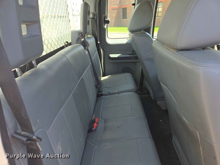 image for item ER1670 2015 Ford F550 Super Duty Ext. Cab utility / service truck