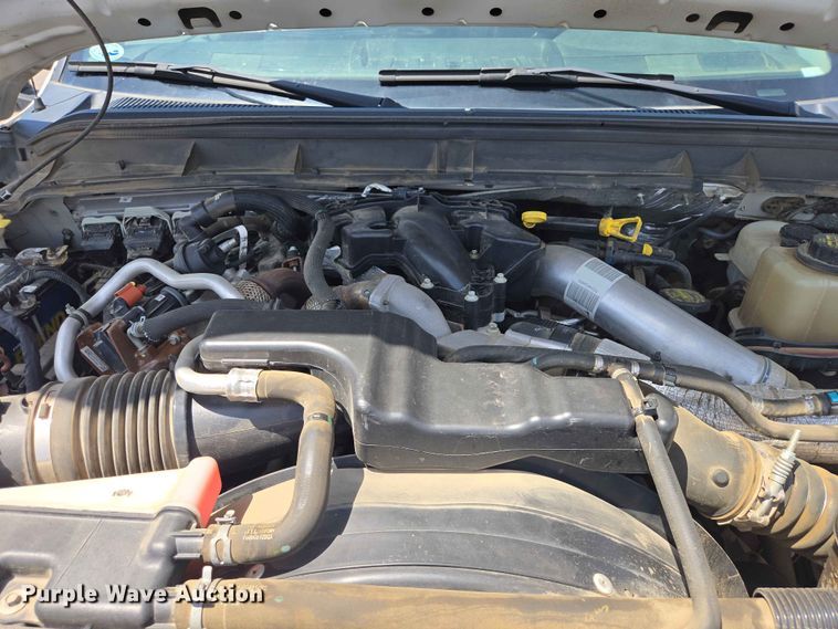image for item ER1670 2015 Ford F550 Super Duty Ext. Cab utility / service truck