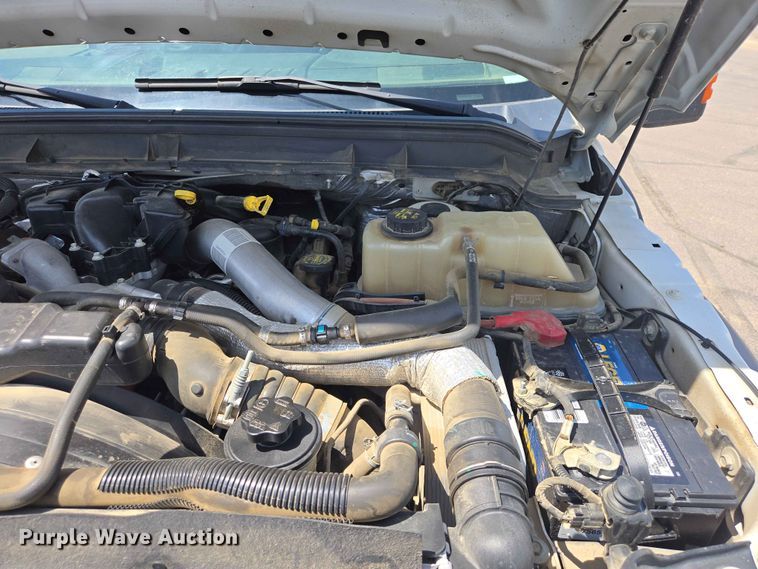 image for item ER1670 2015 Ford F550 Super Duty Ext. Cab utility / service truck