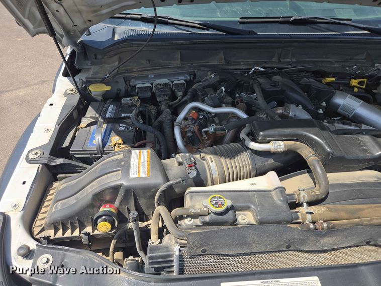 image for item ER1670 2015 Ford F550 Super Duty Ext. Cab utility / service truck