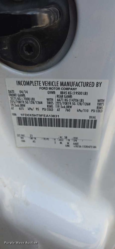image for item ER1670 2015 Ford F550 Super Duty Ext. Cab utility / service truck
