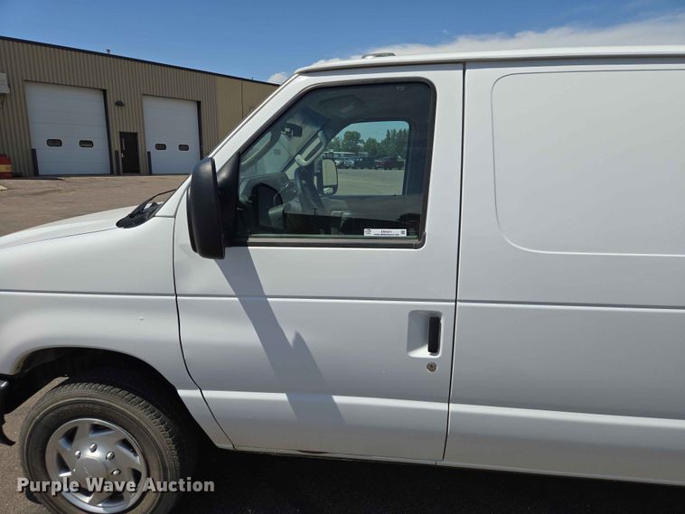 image for item ER1671 2012 Ford E150 van
