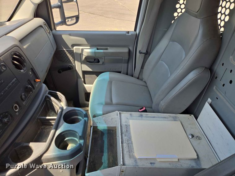 image for item ER1671 2012 Ford E150 van