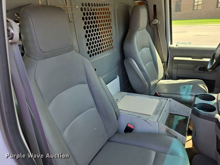 image for item ER1671 2012 Ford E150 van