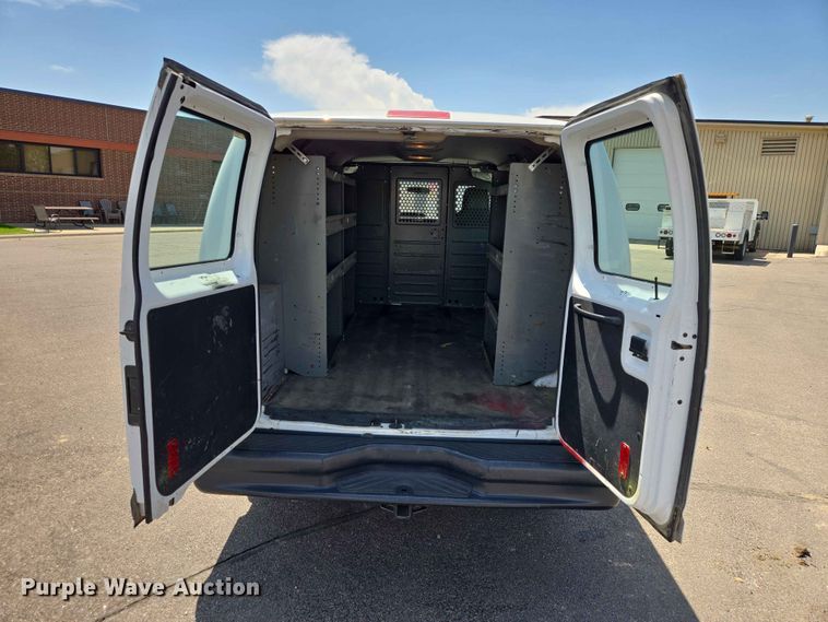 image for item ER1671 2012 Ford E150 van