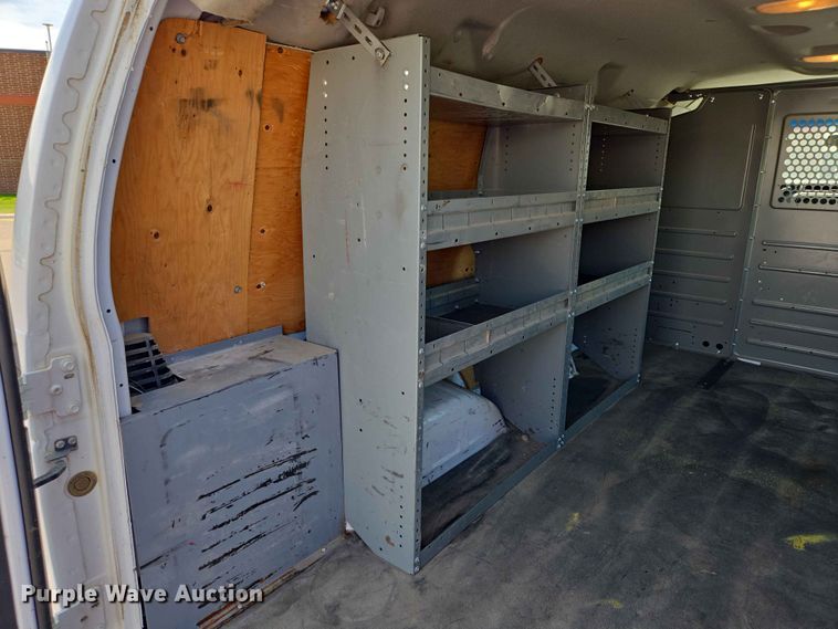 image for item ER1671 2012 Ford E150 van