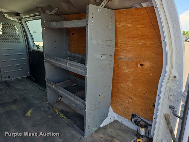 image for item ER1671 2012 Ford E150 van