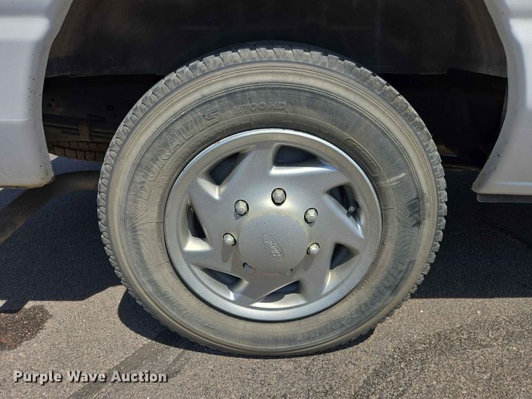 image for item ER1671 2012 Ford E150 van